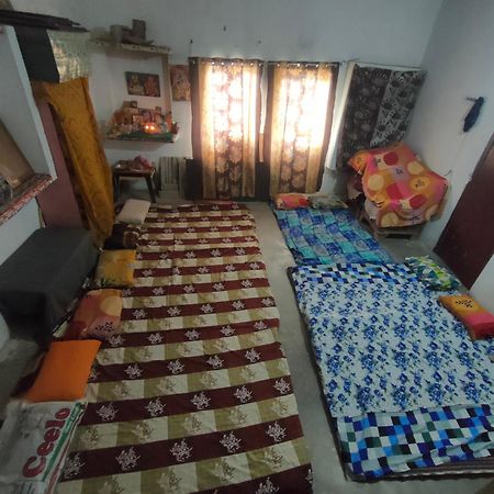 Hotel श्री बांके बिहारी सेवा धाम à Vrindāvan Extérieur photo